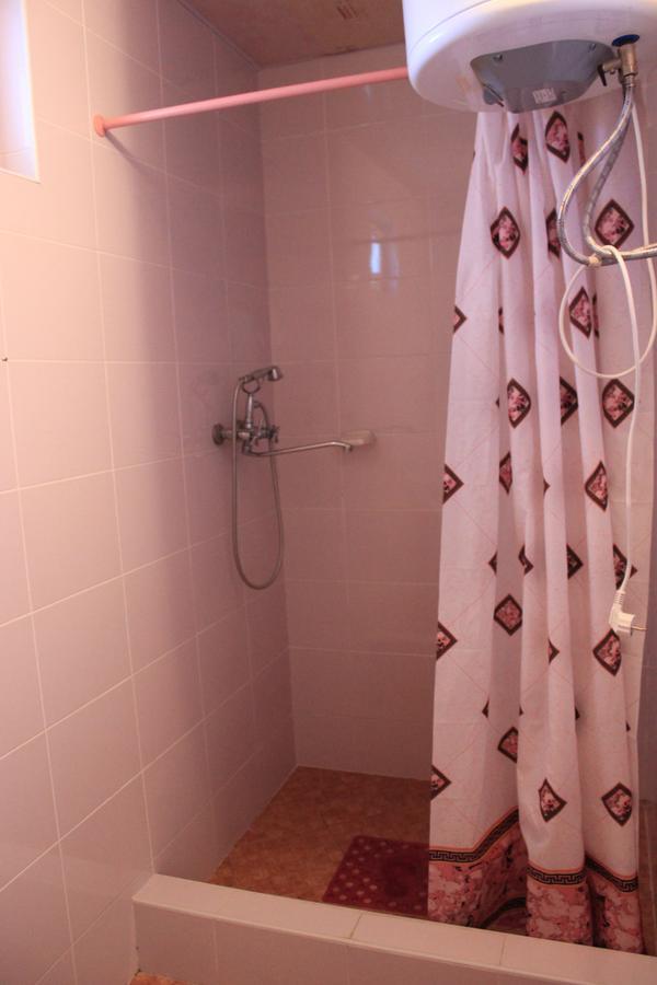 Emiliya Guest House Gagra Bagian luar foto